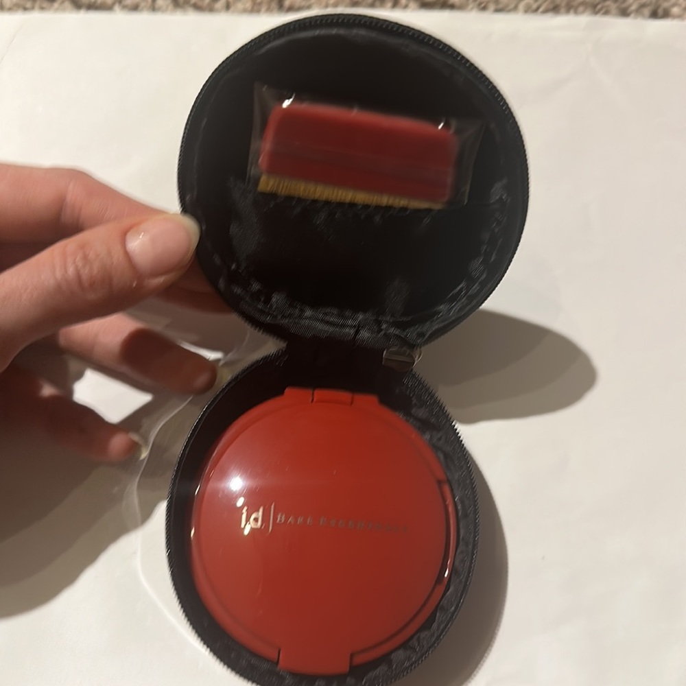 I.d. Bare Escentuals Loose Powder Compact Mirror & Brush in Case New Refillable - Picture 2 of 3